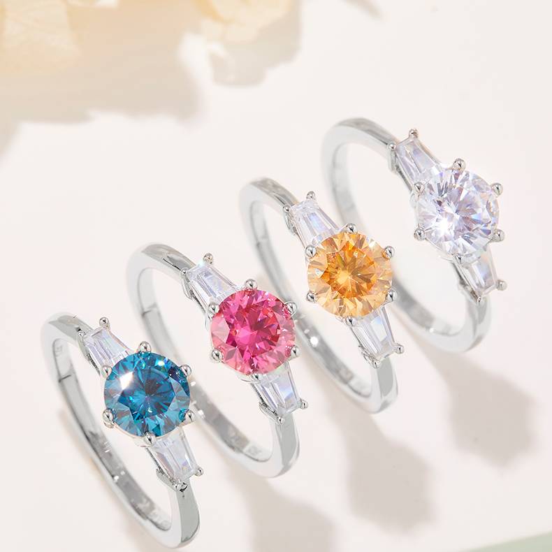 Classic宝格丽S925银镀白金MoissaniteWomen's Ring1ctD级